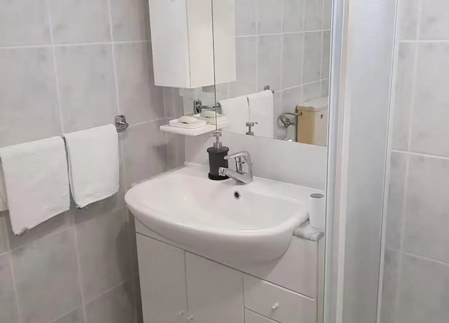 Apartment MiM باغ